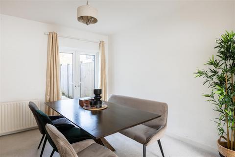 4 Albert Road North, Reigate, RH2 9EG