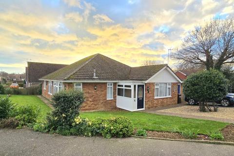 3 bedroom bungalow for sale, Fontwell Avenue, Bexhill-on-Sea, TN39