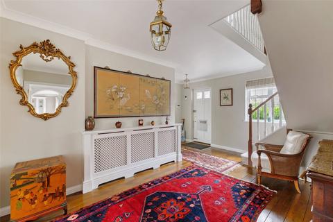 26 School Close, High Wycombe, HP11 1PH