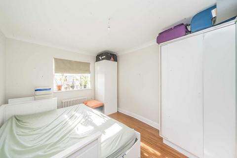 2 bedroom flat for sale, Brondesbury Road, London NW6