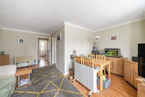 1 bedroom flat for sale, Spinney Hill, Surrey KT15