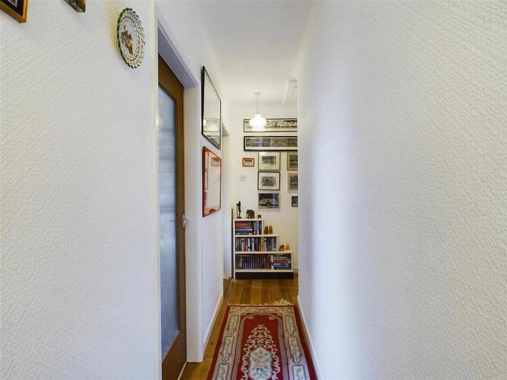 Further hallway