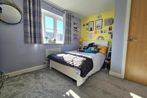 47 Acorn Way, Hardwicke, Gloucester, GL2 4AY