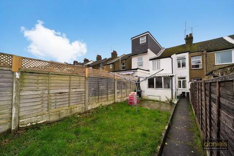 3 bedroom terraced house for sale, Liverpool Road, Watford, WD18