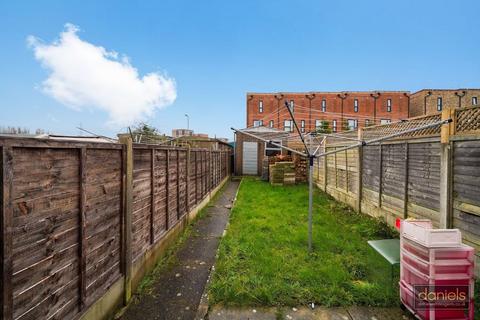 3 bedroom terraced house for sale, Liverpool Road, Watford, WD18