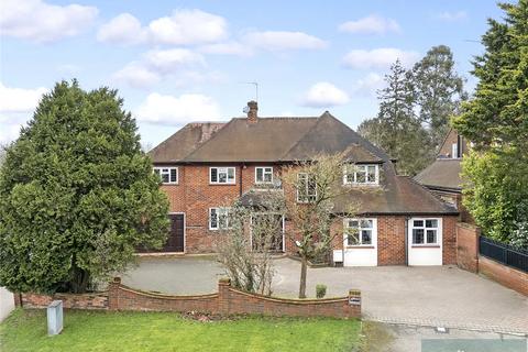 4 bedroom detached house for sale, High Road, Essex IG7