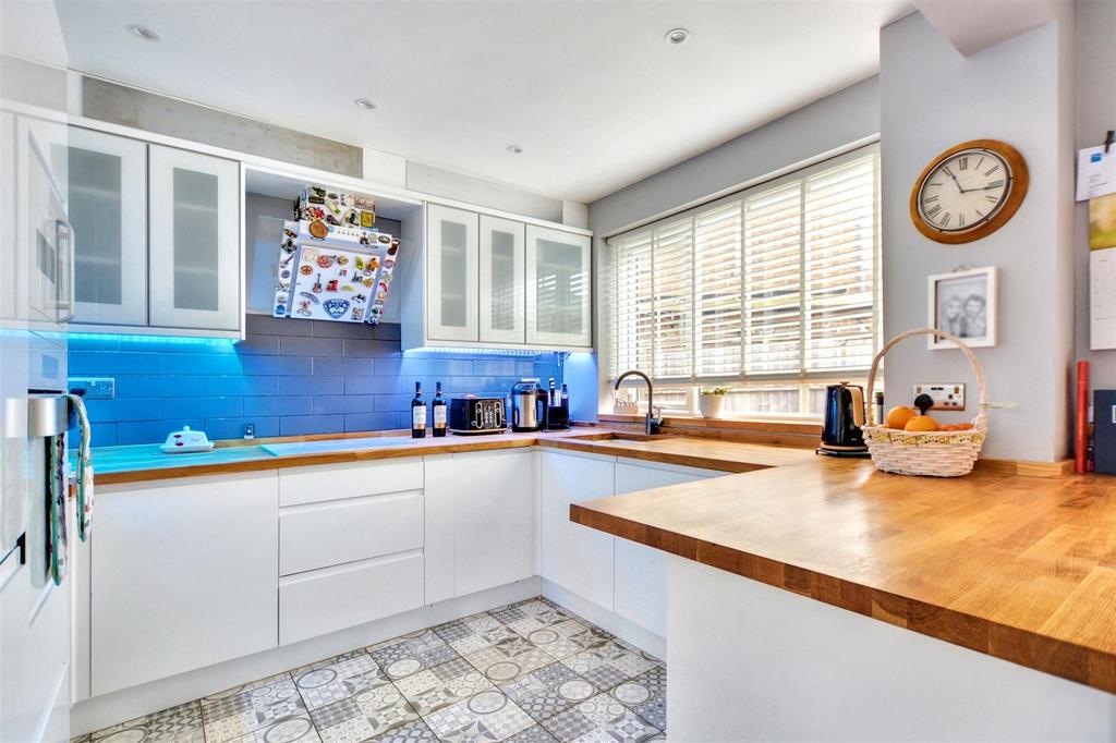 Breakfast Kitchen