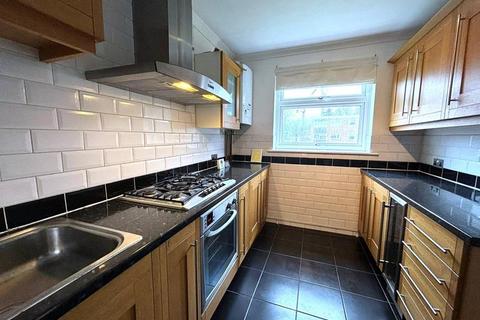 2 bedroom apartment to rent, Heathedge, Sydenham, London, SE26