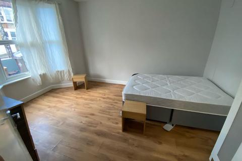 3 bedroom terraced house for sale, 70 Scotts Road, Leyton, London, E10 6LW