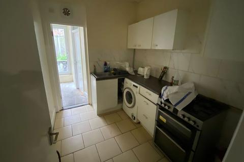 3 bedroom terraced house for sale, 70 Scotts Road, Leyton, London, E10 6LW