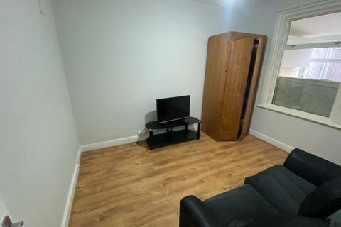70 Scotts Road, London, E10 6LW