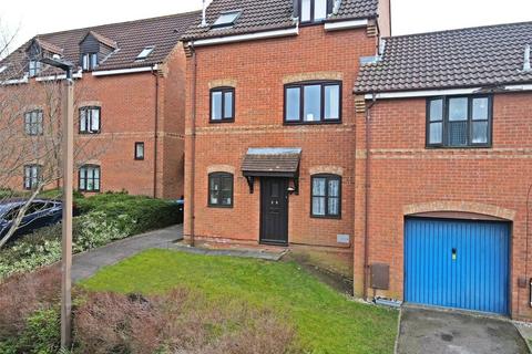 1 bedroom maisonette for sale, Grace Avenue, Oldbrook, Milton Keynes