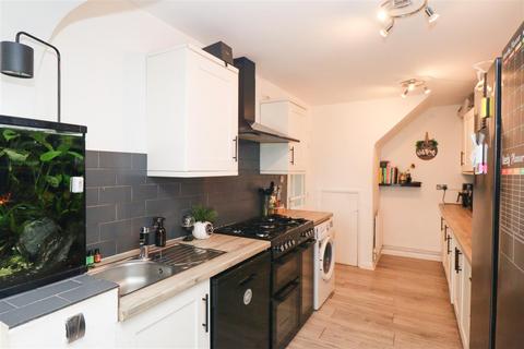 3 bedroom semi-detached house for sale, Northfield Road, Fleet GU52