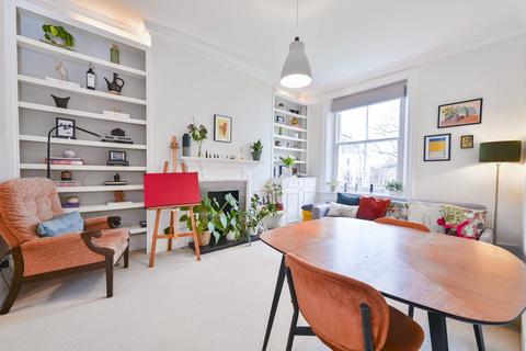 2 bedroom flat for sale, Alma Square, St John's Wood, London, NW8