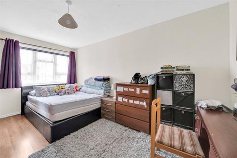 2 bedroom maisonette for sale, Milton House, Bexley Lane, Crayford, Kent, DA1