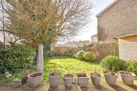 2 Aitken Road, Barnet, EN5 3AD