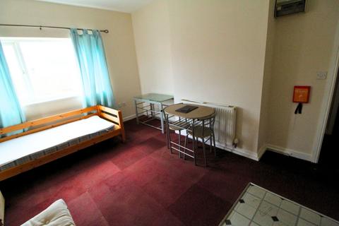 Studio to rent, Napier Street, South Bank, Middlesbrough TS6