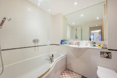 2 bedroom flat for sale, Owen Street, Angel, London, EC1V