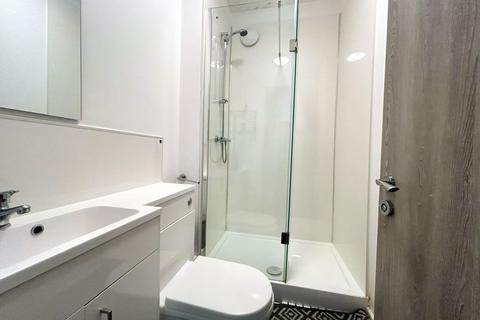 1 bedroom in a house share to rent, New North Road, Central, Exeter, EX4