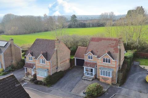 3 bedroom detached house for sale, Wansey Gardens, Newbury, Berkshire, RG14