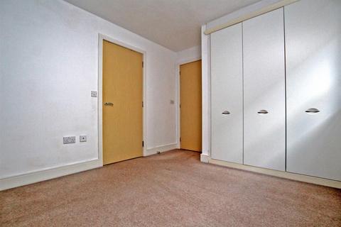 2 bedroom flat for sale, Rowley Drive, Nottingham NG5