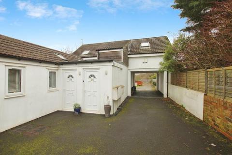 undefined, Forest Avenue, Bristol BS16