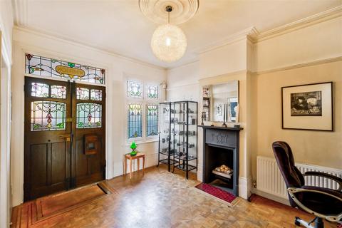 52 Felstead Road, London, E11 2QL