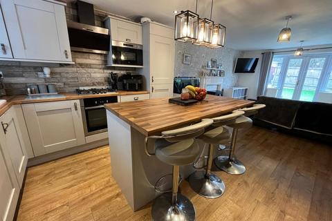 23 Alphingate Close, Stalybridge, SK15 3RL