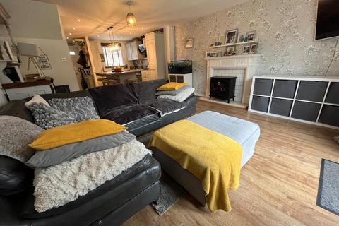 23 Alphingate Close, Stalybridge, SK15 3RL