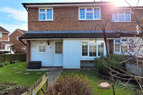 2 bedroom house to rent, Bramley Close, Pill, BRISTOL