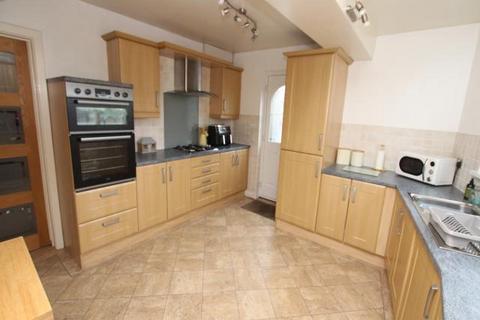 13 Moorside Gardens, Bradford, BD2 3RE