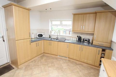 13 Moorside Gardens, Bradford, BD2 3RE