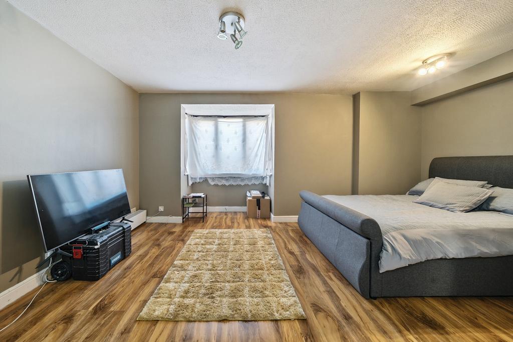 Living/Bedroom