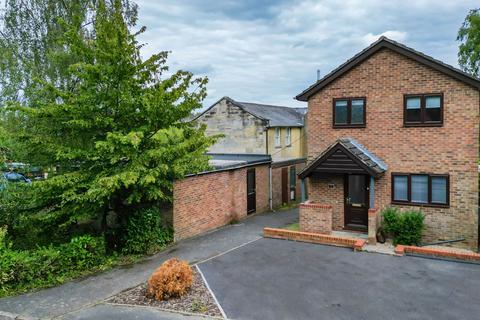 3 bedroom detached house for sale, No Onward Chain in Cranbrook