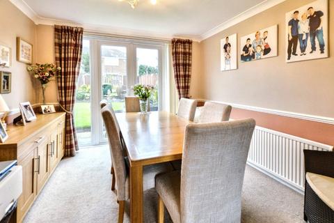3 bedroom detached house for sale, Fairfield Walk, Ossett, West Yorkshire