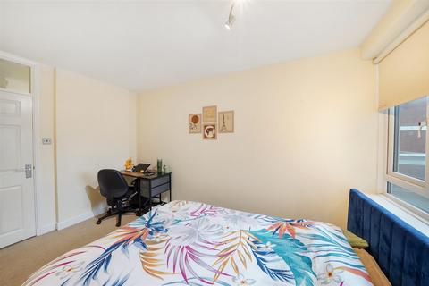 2 bedroom apartment to rent, Mayflower Lodge, Finchley, N3