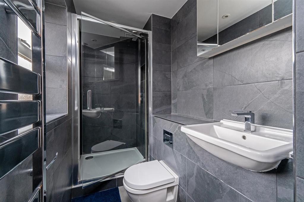 Doulton Close-16.jpg