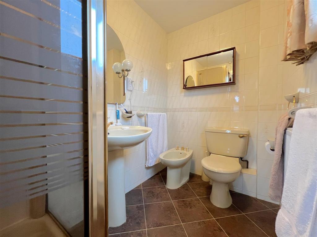 En suite.jpg