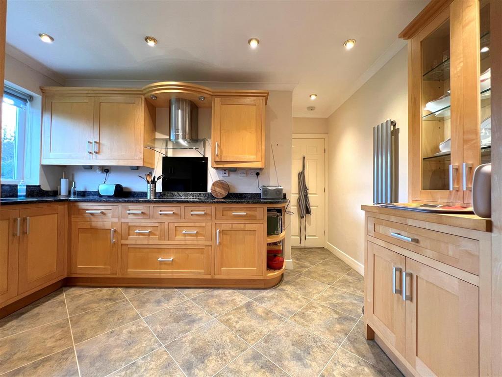 Kitchen.jpg