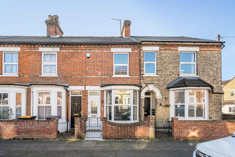 3 bedroom terraced house for sale, Stanley Street, Bedford