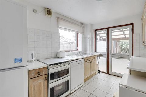 3 bedroom detached house for sale, Milford Drive, Bakersfield NG3