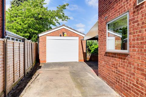 3 bedroom detached house for sale, Milford Drive, Bakersfield NG3