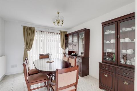 3 bedroom detached house for sale, Milford Drive, Bakersfield NG3