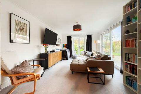 60 Wansunt Road, Bexley, DA5 2DJ