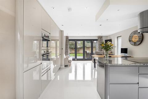3 bedroom detached house for sale, Meadow Walk, Great Abington CB21