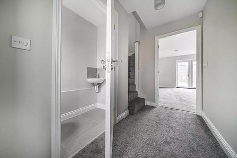 3 bedroom semi-detached house for sale, Fagley Lane, Bradford BD2