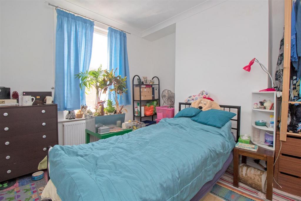 Abinger Bedroom.jpg