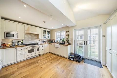 4 bedroom semi-detached house for sale, Heath Gardens, Twickenham TW1