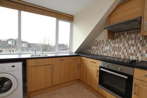 2 bedroom flat to rent, Cromwell Road, Bristol BS6