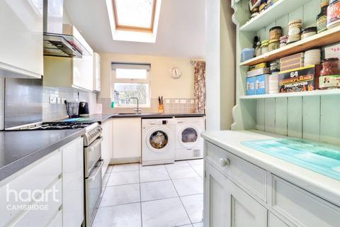 3 bedroom semi-detached house for sale, Kelvin Close, Cambridge